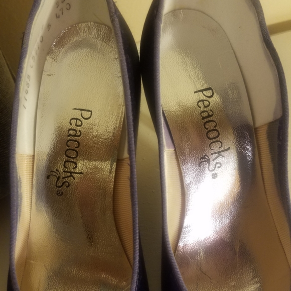 Shoes - Picture 3 of 4